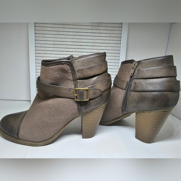 LC Lauren Conrad: High Heel Ankle Booties/Boots ❤️ - Picture 2 of 14